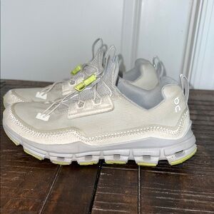 On Running Women's Cloudtec Athletic Sneakers in Light Gray with Lime Accents